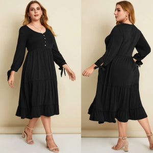 Black Plus Size Scoop Neck Pleated Design Long Sleeves Midi Dress