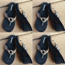 Load image into Gallery viewer, Animal Print Sandals