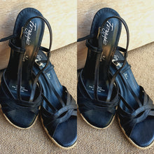 Load image into Gallery viewer, Black Leather Wedge Sandals