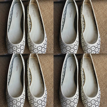 Load image into Gallery viewer, Soft White Leather Pumps
